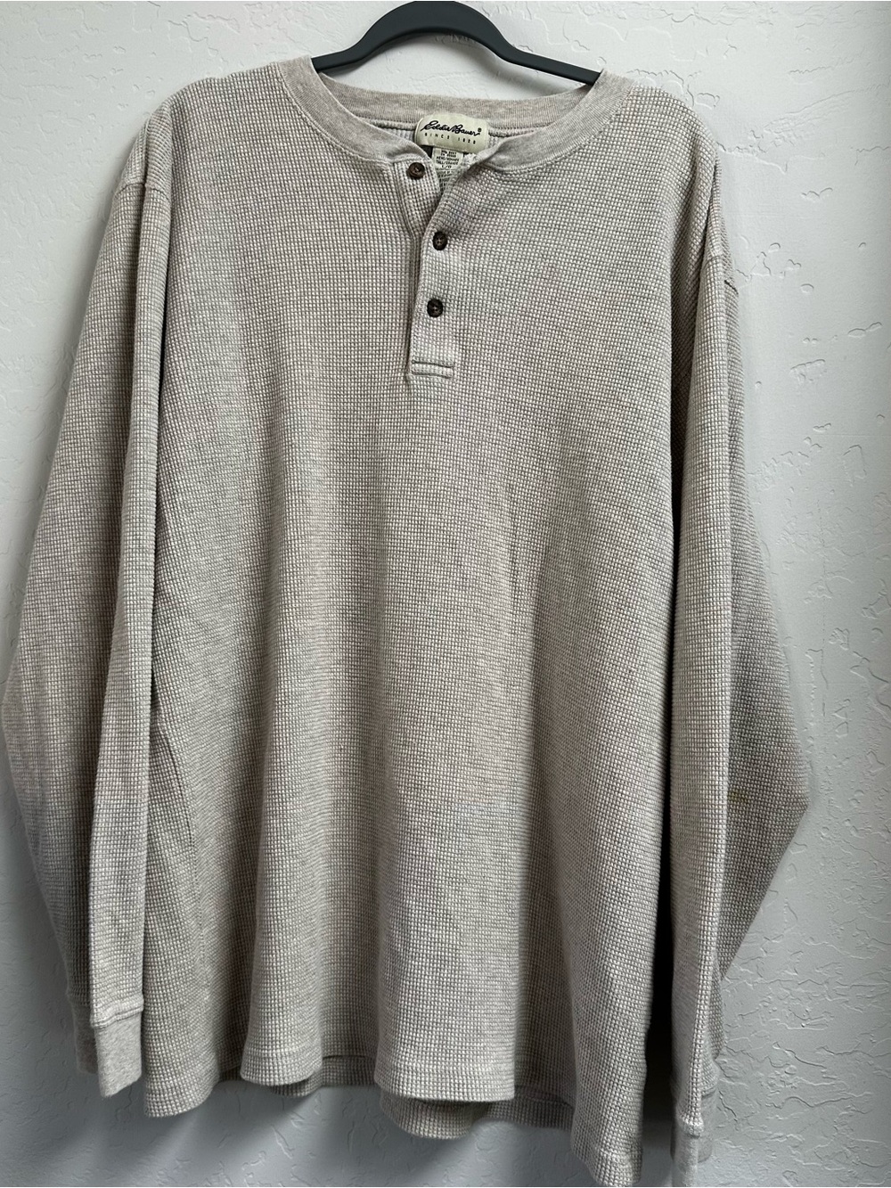 Eddie Bauer Men's Long-Sleeve Waffle Henley - Light Tan